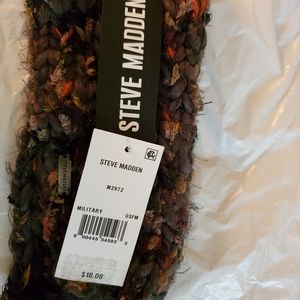 Nwt-Steve Madden knit camouflage green ear warmer/headband.